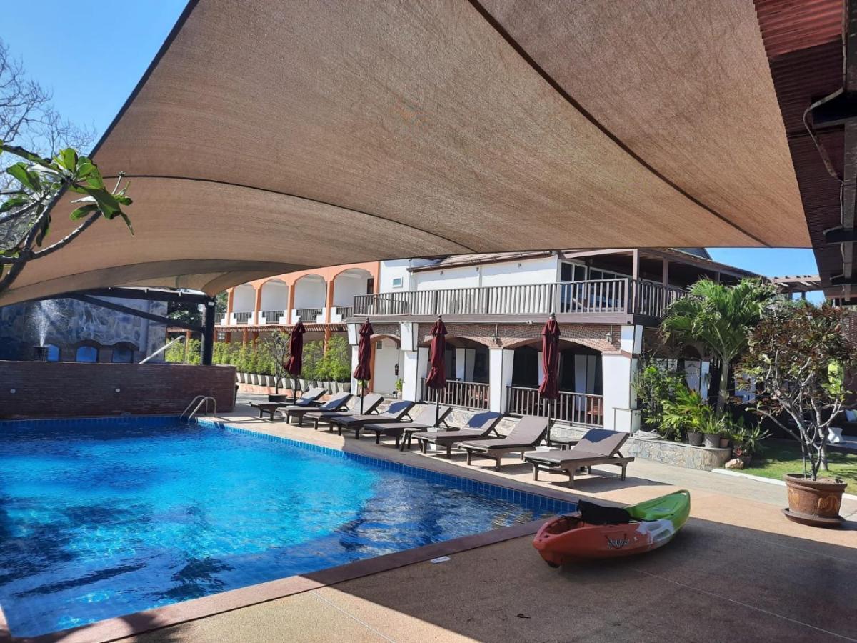 Palm Beach Resort Pran Buri Extérieur photo